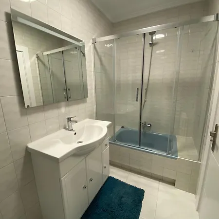 10 Pax Apartment *