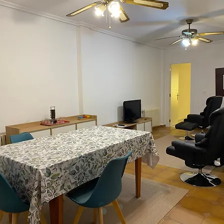 10 Pax Apartment *