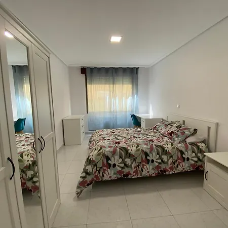 10 Pax Apartment Santander